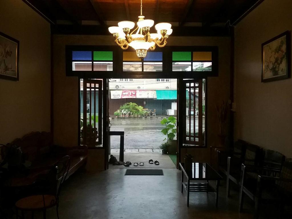 Sawang Guesthouse Ban Sawang Yai Exterior foto
